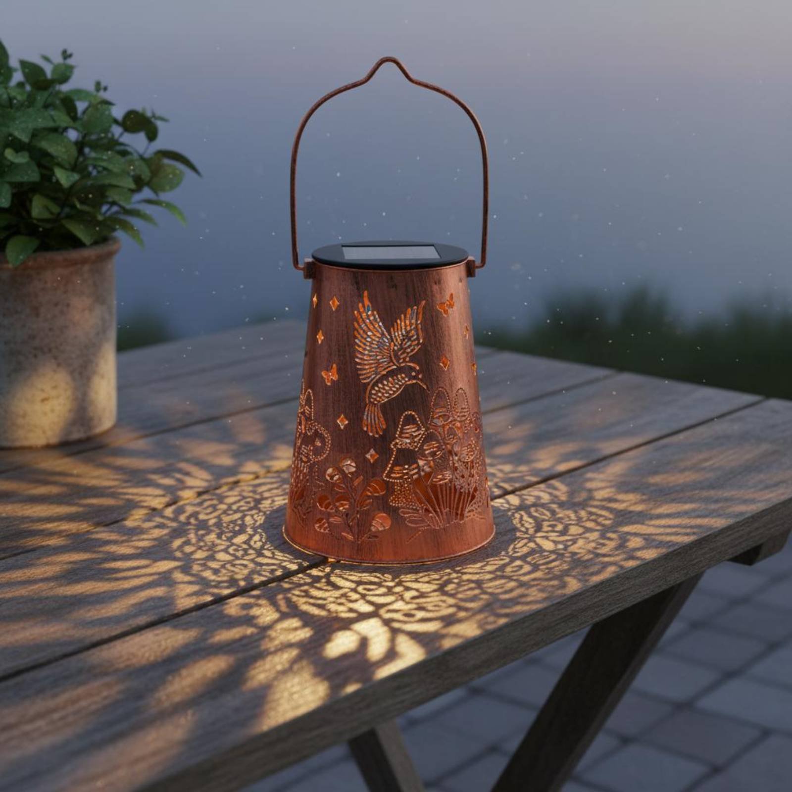 Lanterne de jardin à motif flo - Outdoor Lighting Decoration avis et prix